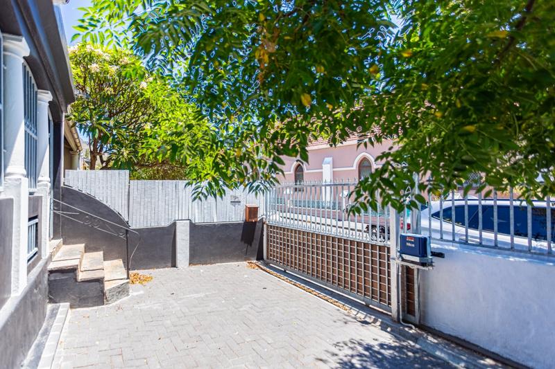 To Let 1 Bedroom Property for Rent in Observatory Western Cape